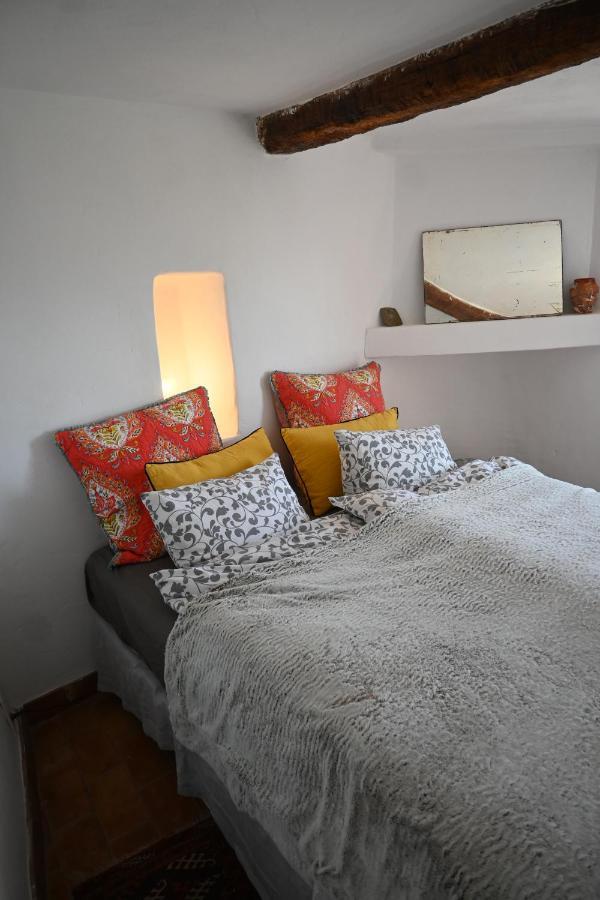 Maison Porte Heureuse Roussillon en Isere Екстериор снимка